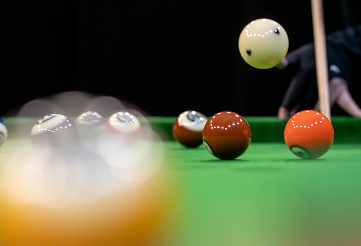 Pool Rhodium detail